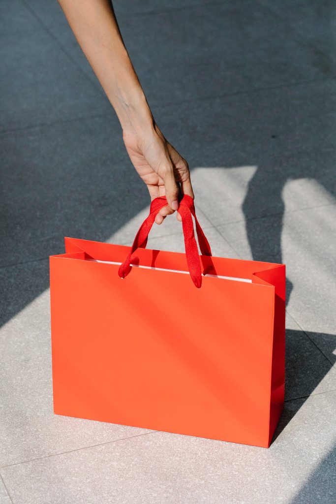 Can an importer be penalized for not reporting the place of receipt in the isf